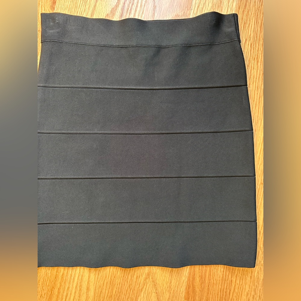 BCBGMaxAzria Black Mini Skirt